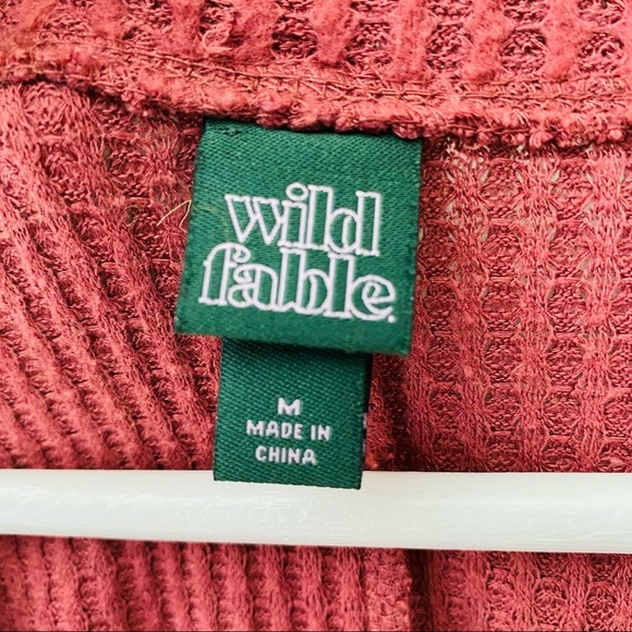 Wild Fable Button Up Waffle Knit Top Maroon Sz Medium - Picture 7 of 9